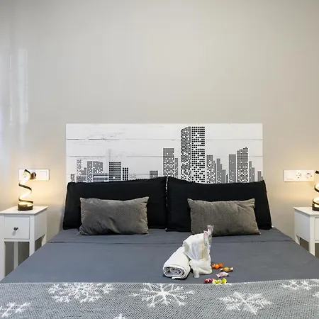 Con Piscina A 7 Minutos De La Playa * Fuengirola