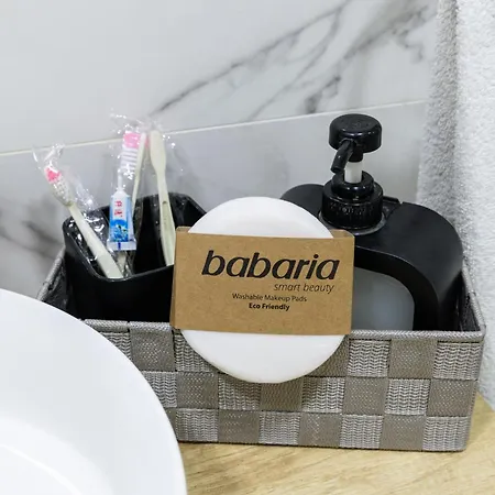 Con Piscina A 7 Minutos De La Playa * 푸엔히롤라