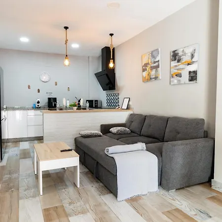 Con Piscina A 7 Minutos De La Playa *