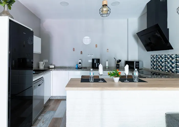 Apartamento Con Piscina A 7 Minutos De La Playa